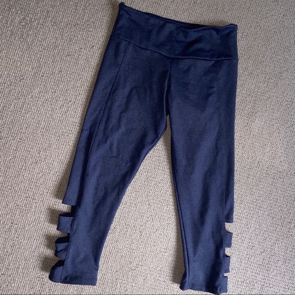 Onzie Cropped Leggins